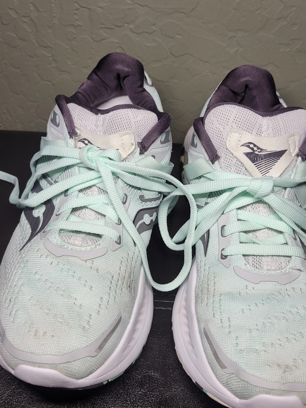 Saucony Guide 16 Women's Running Shoes Size 8